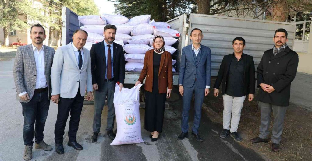 Okullarda “Eği̇ti̇mden Üreti̇me” Tarımsal Destek Faali̇yetleri̇