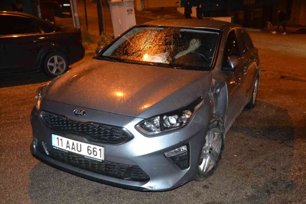 Otomobi̇l İle Motosi̇kleti̇n Karıştığı Kazada 1 Ki̇şi̇ Yaralandı