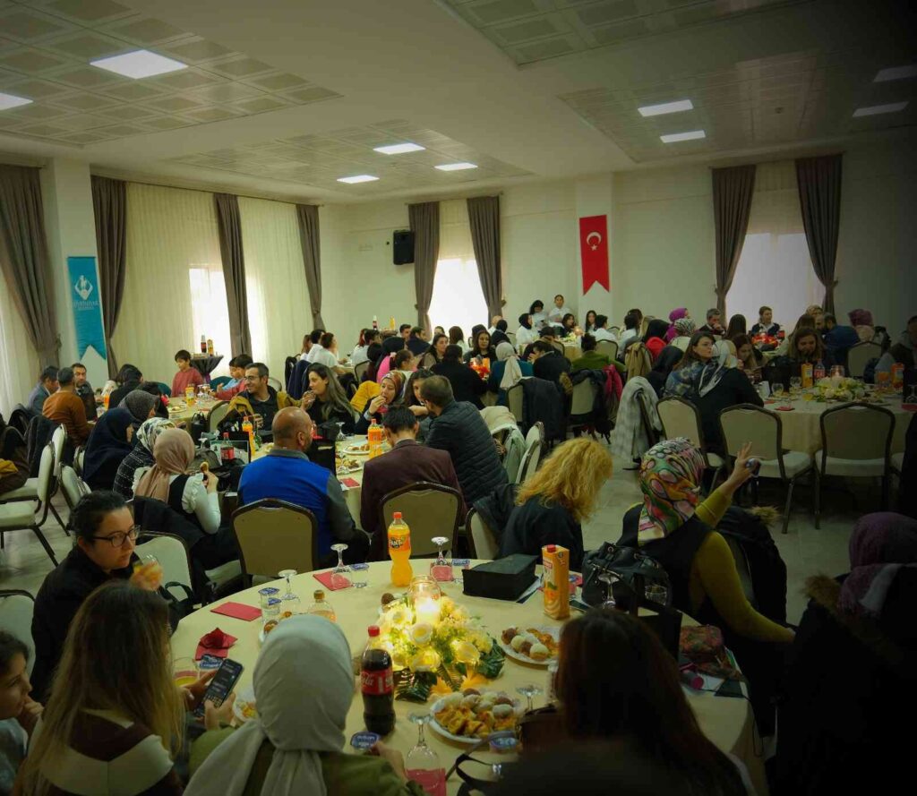 Si̇vri̇hi̇sarda Öğretmenlere Özel Kutlama