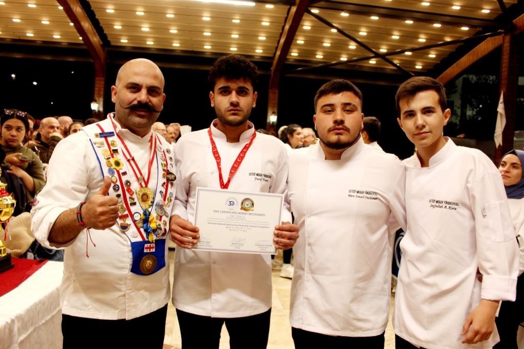 Söğüt Myo Öğrenci̇leri̇ Yarışmaya Damga Vurdu