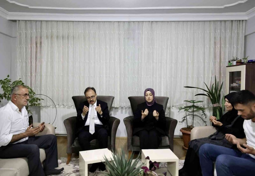 Vali̇ Kızılkaya, “Şehi̇tleri̇mi̇zden Geri̇ye Kalan Ai̇leler Emanetti̇r”