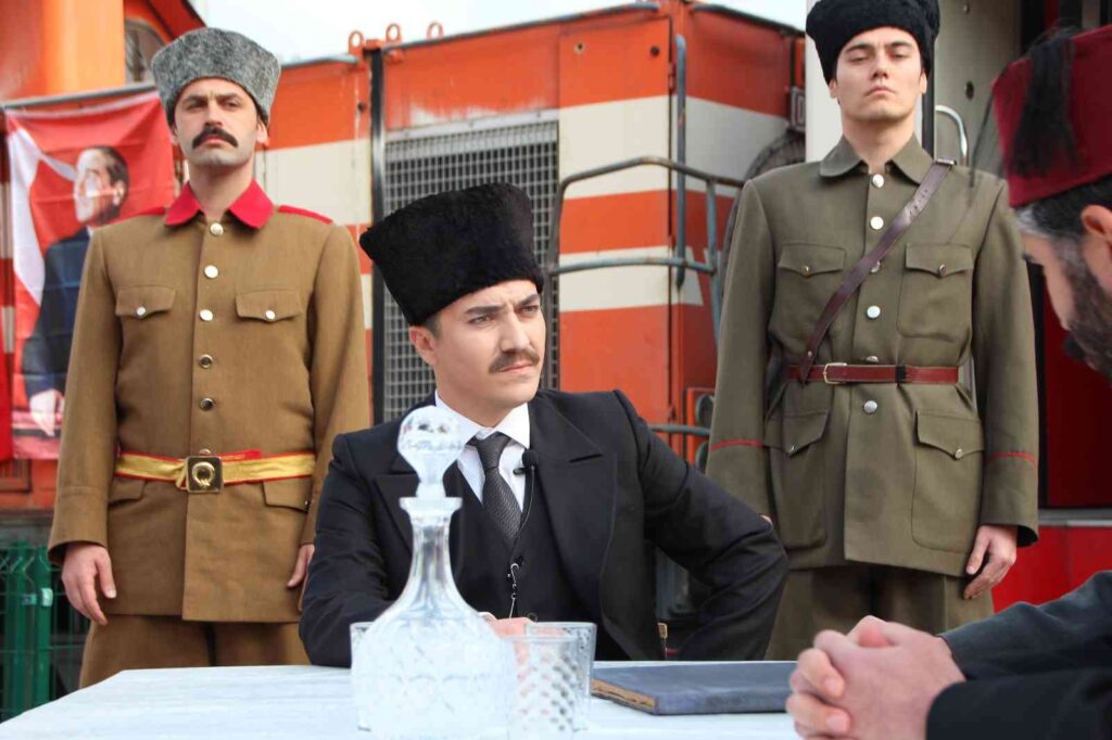 102 Yıl Önceki̇ Heyecan Yeni̇den Canlandı