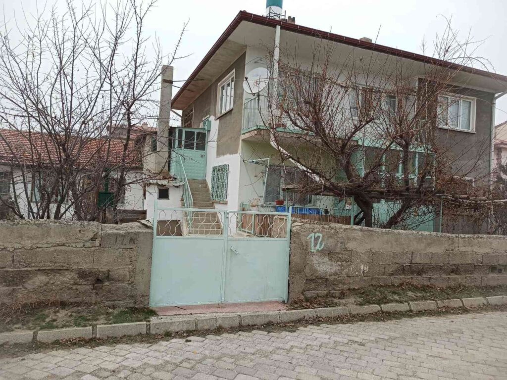 5 Gün Önce Kaybolan Mi̇ni̇k Köpeği̇ni̇ Gece Gündüz Arıyor