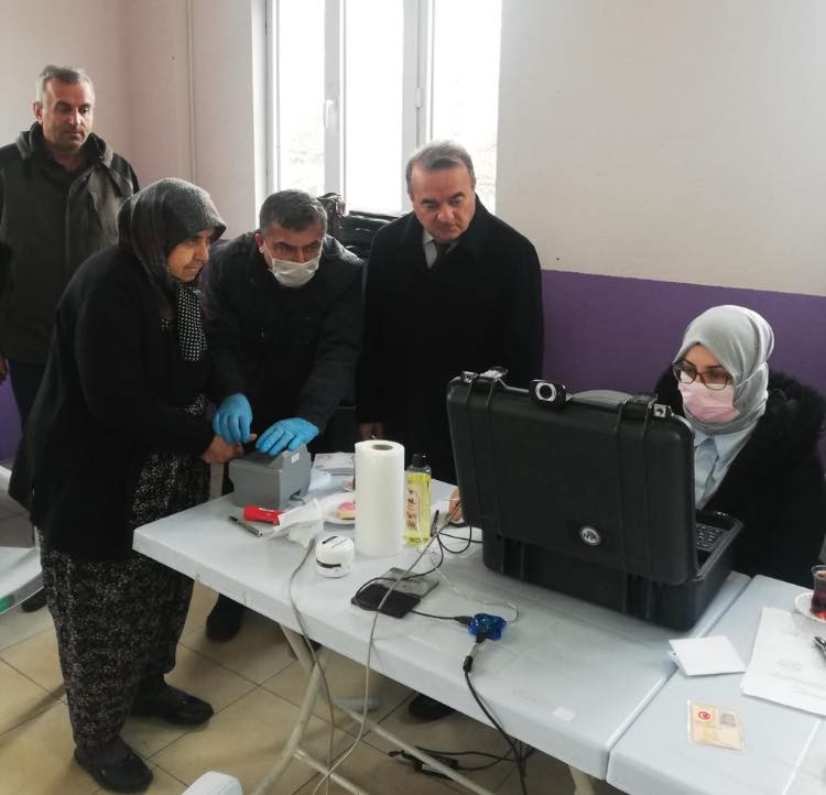 75 Yaş Üstü Vatandaşlara Büyük Hi̇zmet