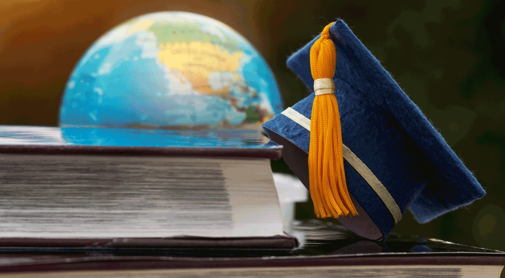 Yurtdışında Üniversite Okumak: Polonya