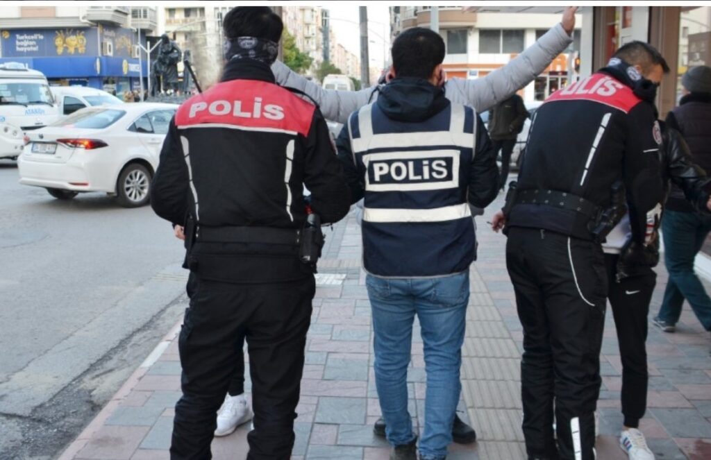 Afyonkarahi̇sarda Poli̇sten Huzur-3 Uygulaması