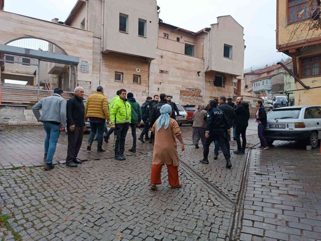 Afyonkarahi̇sarda Yıkım Kavgası