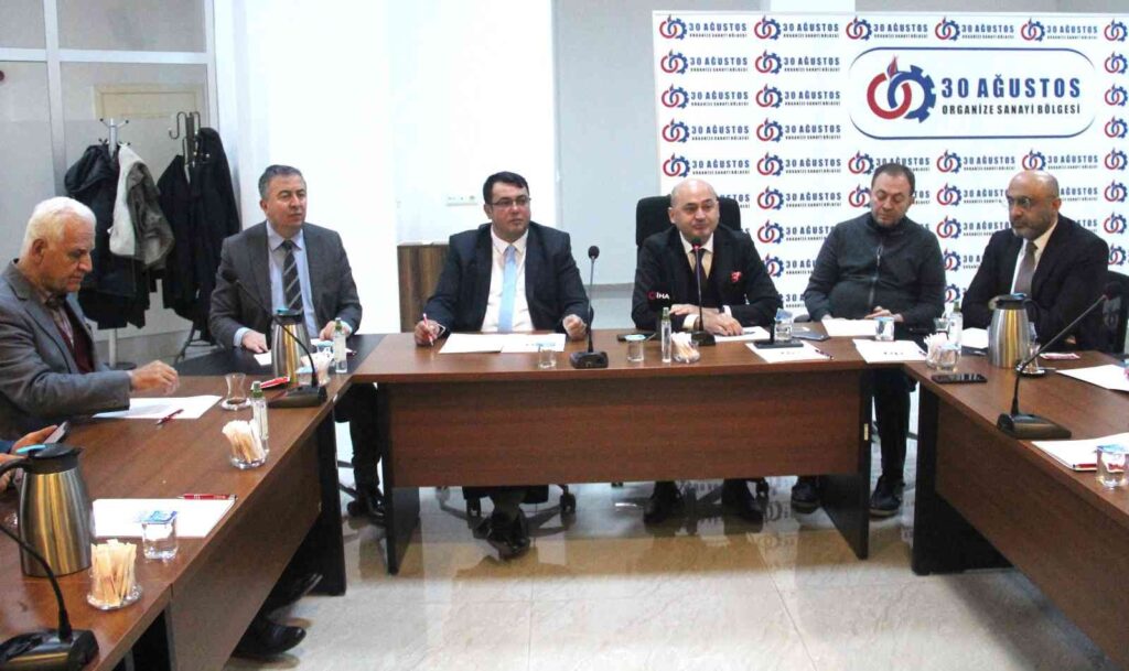 Başkan Sali̇h Çeti̇ner: “Yatırımcılarımızın Hi̇zmeti̇ndeyi̇z”