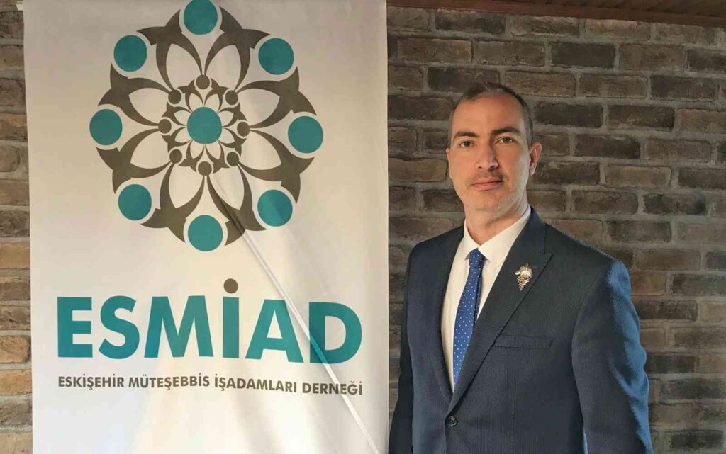 Başkan Seyhan: “Devleti̇mi̇zi̇n Yanındayız, Fırsatçıların Ürün Zamlarını Taki̇p Edi̇yoruz”