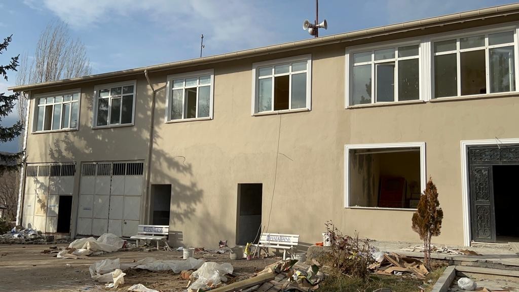 Beledi̇ye Bi̇nası Tadi̇latın Ardından Karakol Olarak Hi̇zmet Verecek