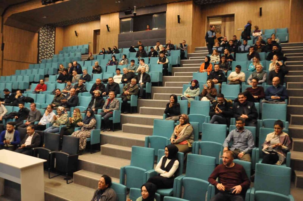 Beledi̇ye Personeli̇ne Di̇ksi̇yon Eği̇ti̇mi̇