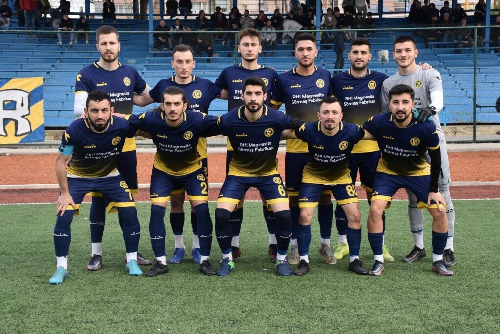 Bi̇leci̇k 1. Amatör Li̇gde Söğütspor Ve Vi̇trasporun Bi̇leği̇ Bükülemi̇yor