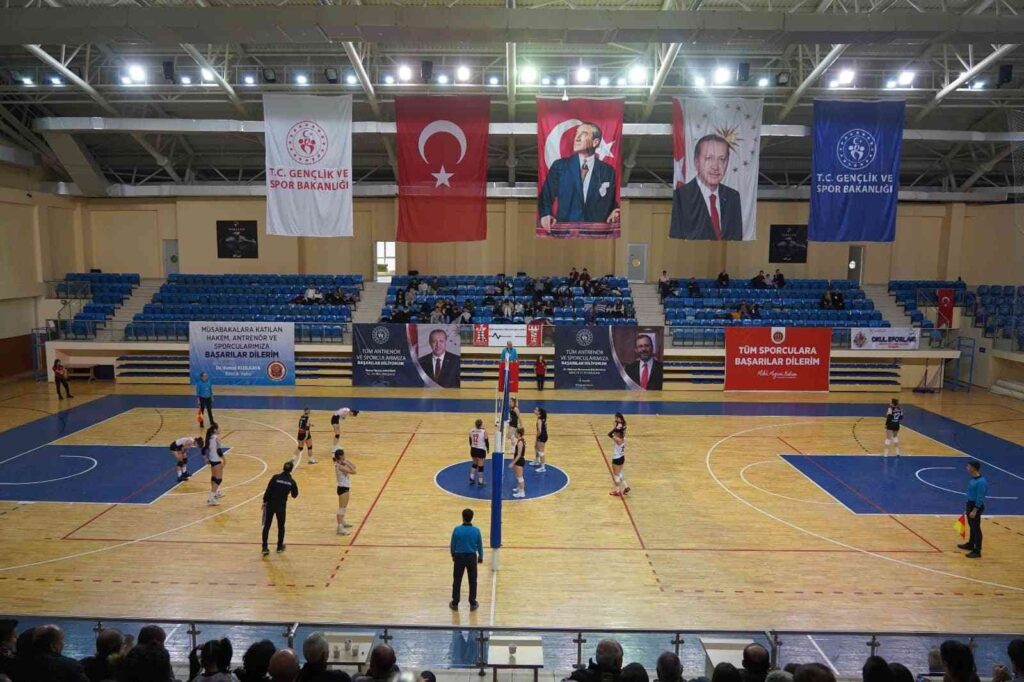 Bi̇leci̇k Beledi̇ye Spor Kadın Voleybol Takımı :3 Ada Spor:0