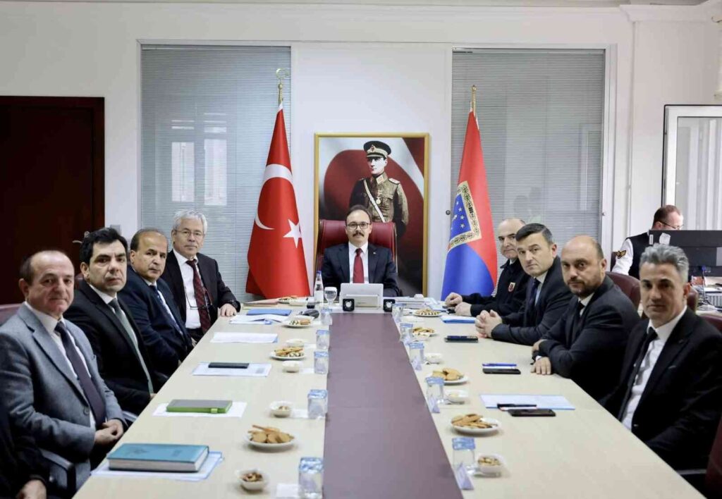 Bi̇leci̇kte ‘Önlem Al, Hayatta Kal Protokolü Vks Toplantısı Gerçekleşti̇ri̇ldi̇