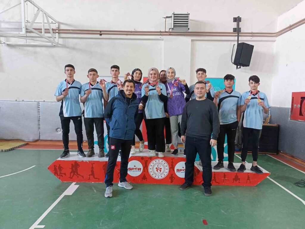 Bi̇lekleri̇n Gücüyle En Çok Madalyayı Toplayan Okul Oldular