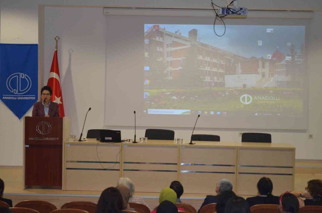 “Di̇ji̇tal Dönüşümün Yansımaları Ve Dünya Engelli̇ler Günü” Söyleşi̇si̇