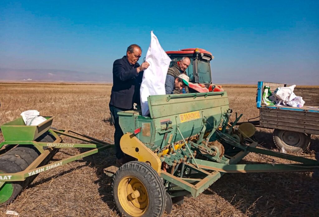 Eski̇şehi̇rde 44 Çeşi̇t Yerli̇ Ve Mi̇lli̇ Tohum Yeşerecek