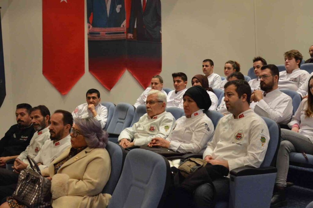 Gastronomi̇ Kulübünden “Yerli̇ Malı Konferansı”