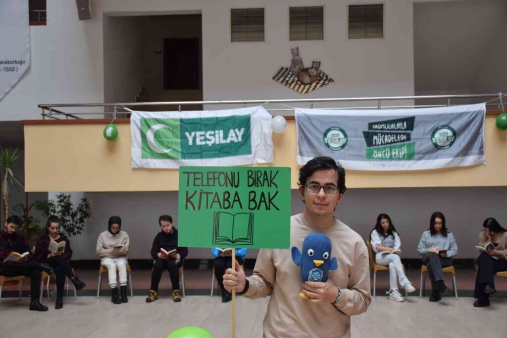 Genç Yeşi̇lay Kulübünden Farkındalık Etki̇nli̇ği̇