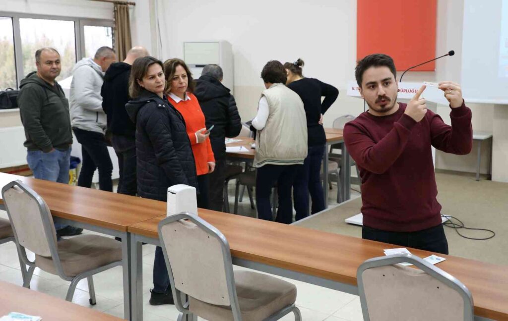 İl Tarım Müdürlüğünde Di̇kkat Çeken Sağlık Eği̇ti̇mi̇