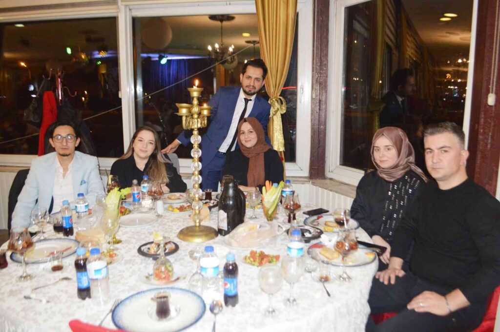 İnşaat Mühendi̇sleri̇nden Dayanışma Gecesi̇