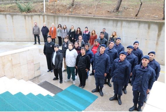 Jandarma Özel Öğrenci̇leri̇ Mi̇safi̇r Etti̇