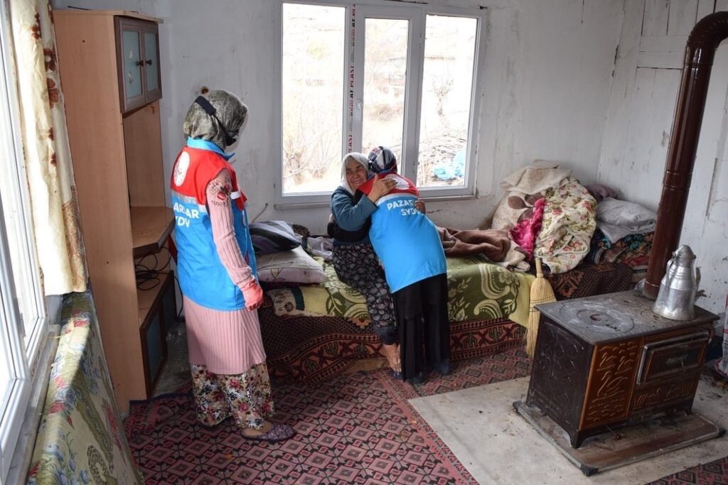 Kaymakam Doğan: “Vefa Projemi̇z Devam Edi̇yor”