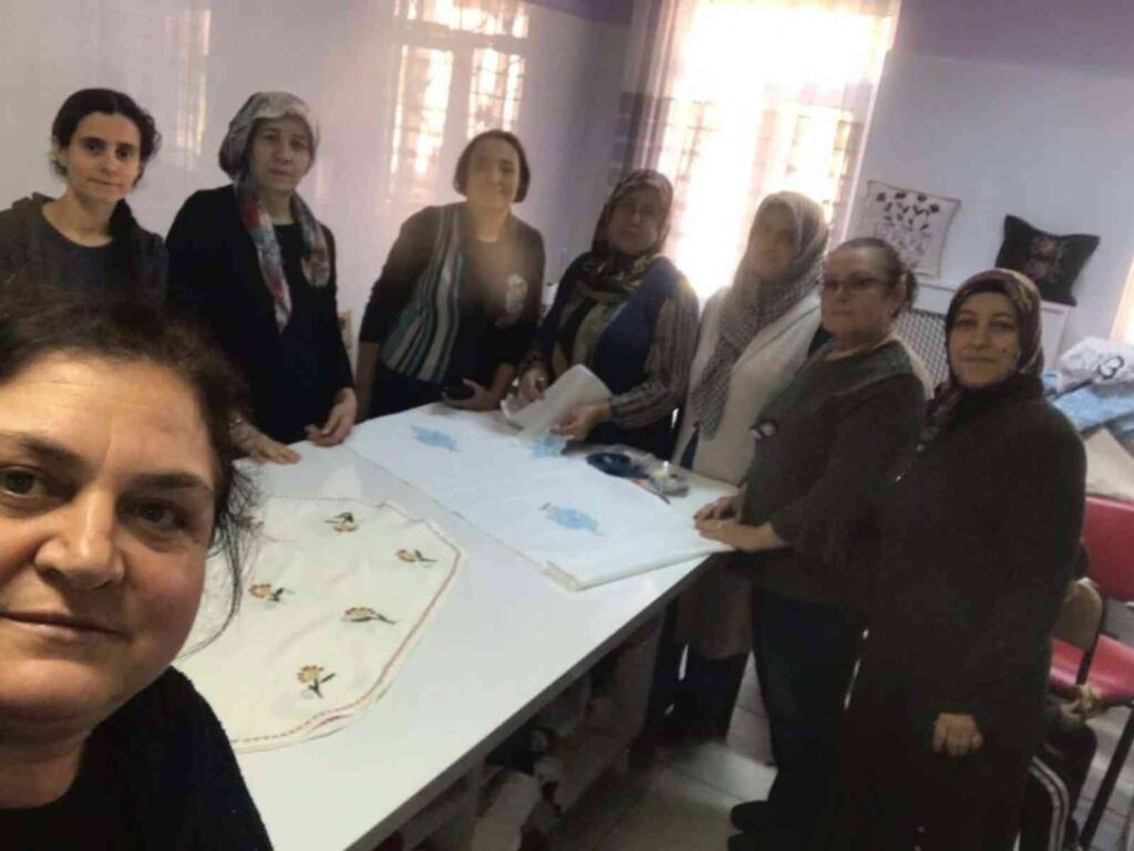 Köy Yaşam Merkezleri̇nde Hayat Boyu Öğrenme