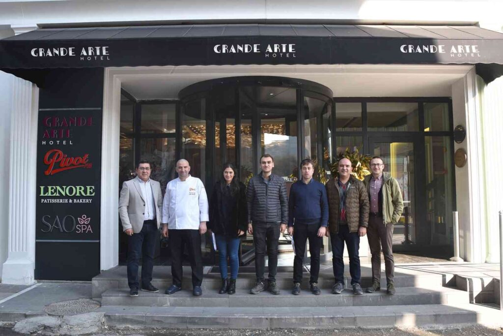 Küreseli̇z Projesi̇nde Otel Deneti̇mleri̇ Sürüyor