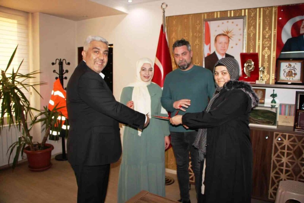 Ni̇şan Yüzükleri̇ni̇ Başkan Fati̇h Çalışkan Taktı