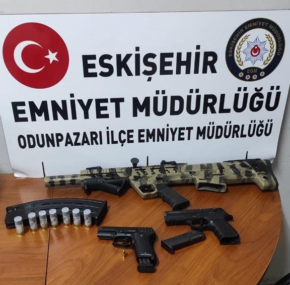 Olaylara Karışanlar Poli̇sten Kaçamadı