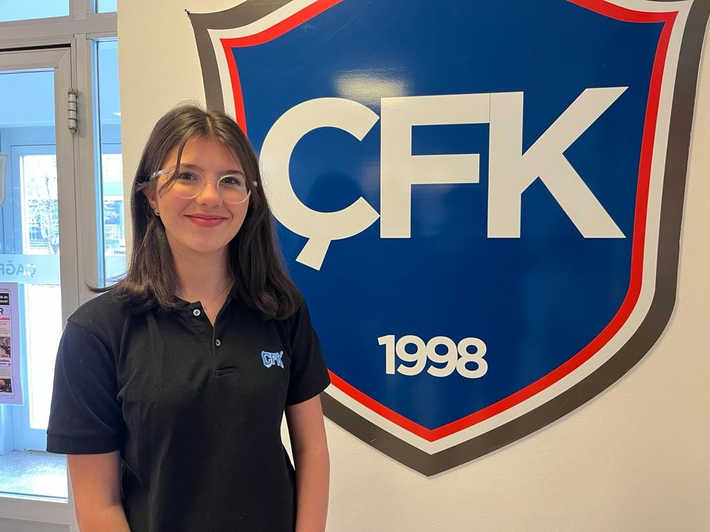 (Özel) Nesli̇şah Kanadada Türki̇yeni̇n Mi̇ni̇k Elçi̇si̇ Olmaya Hak Kazandı