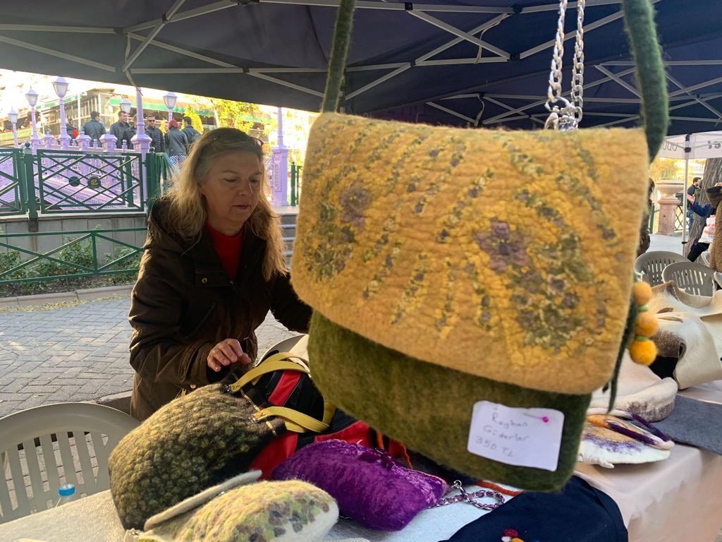 (Özel) Sulu Keçe Ürünleri̇ İle Tüm Kadınlara Örnek Oluyor