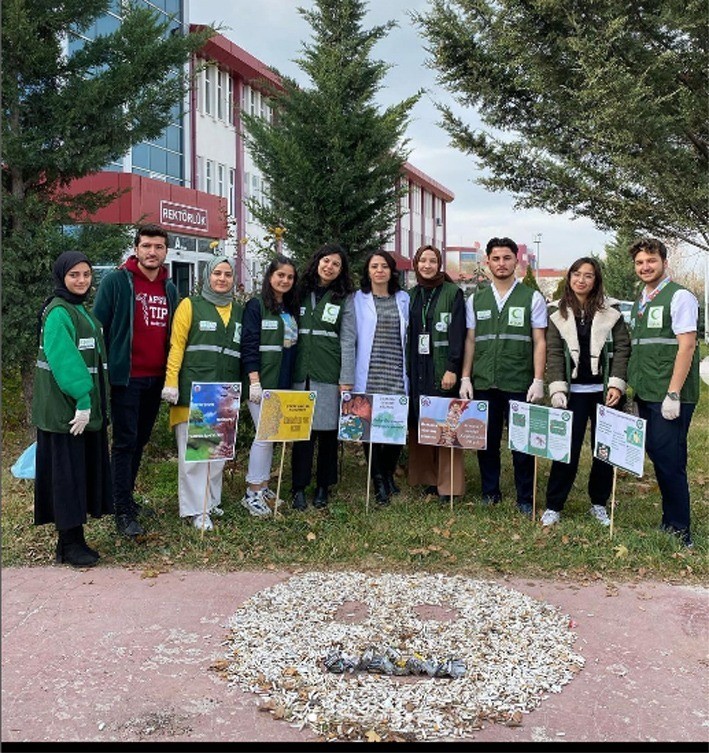 “Si̇garanla Dünyamı Ki̇rletme” Dedi̇ler