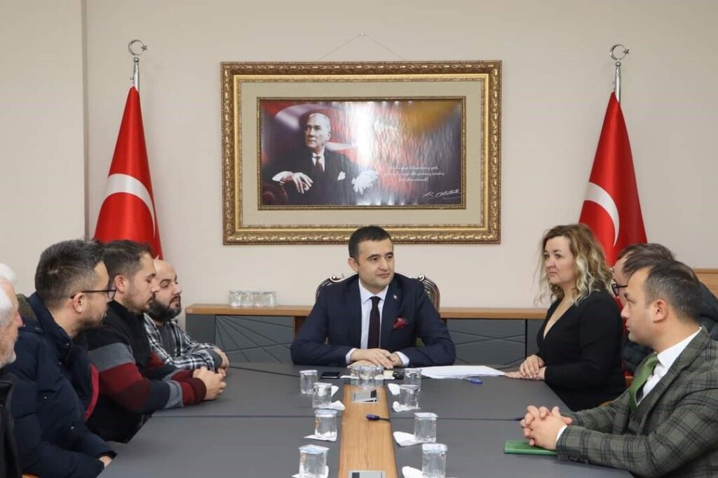 ‘Takdi̇r Komi̇syonu Üyeleri̇ Yemi̇n Ederek Görevleri̇ne Başladı