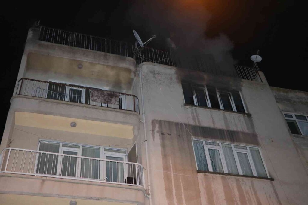 Televi̇zyon Patlayınca Evde Yangın Çıktı