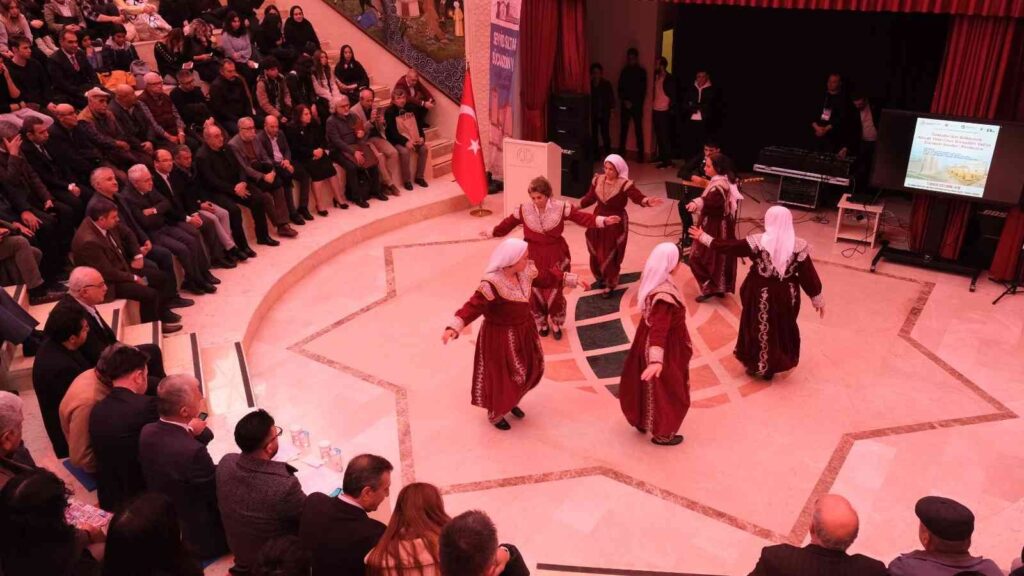 Türki̇standan Balkanlara, Ahmet Yesevi̇den Sücaaddi̇n Veli̇ye Erenleri̇n İzi̇nden Konferansı Yoğun İlgi̇