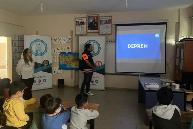 Manisa’da minikler afete karşı bilinçlendiriliyor