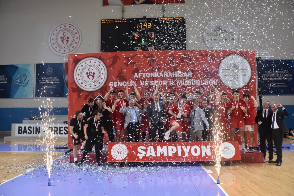 Voleybol Gençler Türkiye Şampiyonası sona erdi