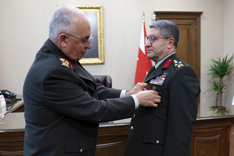 Kara Kuvvetleri’nde devir-teslim – İGF HABER