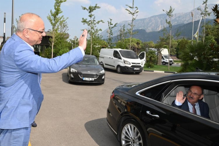 Vali Karadeniz’den Manisa’ya veda – İGF HABER