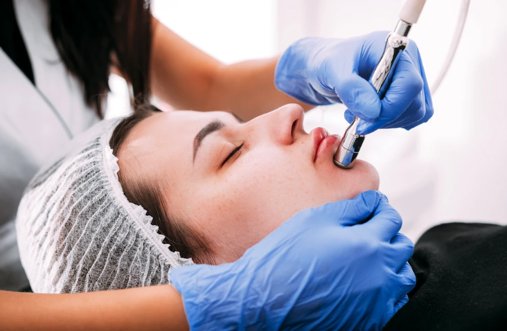 Canlı ve Taze Bir Cilt için Marina Suit Cilt Bakım Hizmetleri