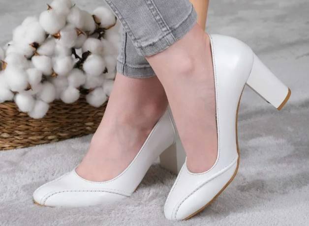 Her Dolapta Olması Gereken Klasik Topuklu Ayakkabı