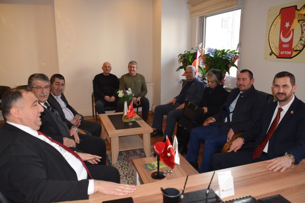 İYİ Parti heyeti Gazeteciler Cemiyeti’ni ziyaret etti