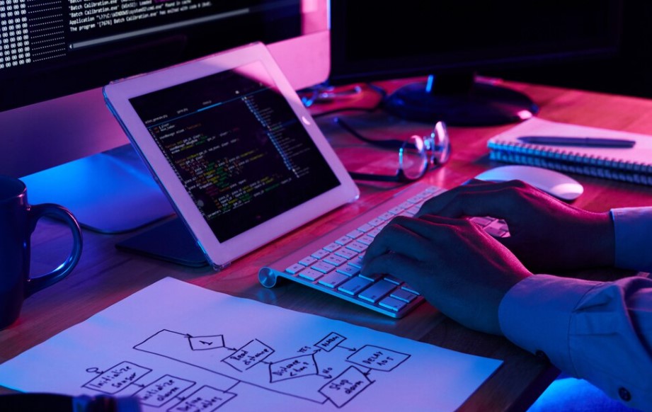 Rox Software Yazılım ve Web Tasarımının Ustaları