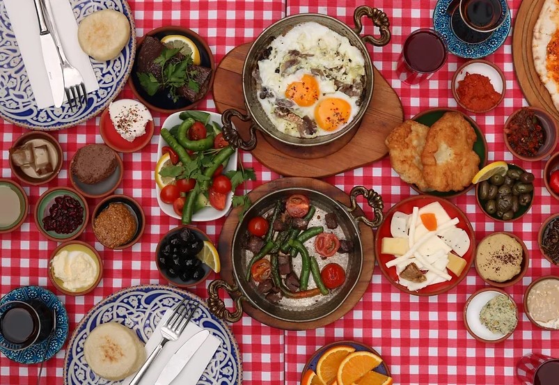 Tarihi Doku İçerisinde Kahvaltının Tadını Çıkarın