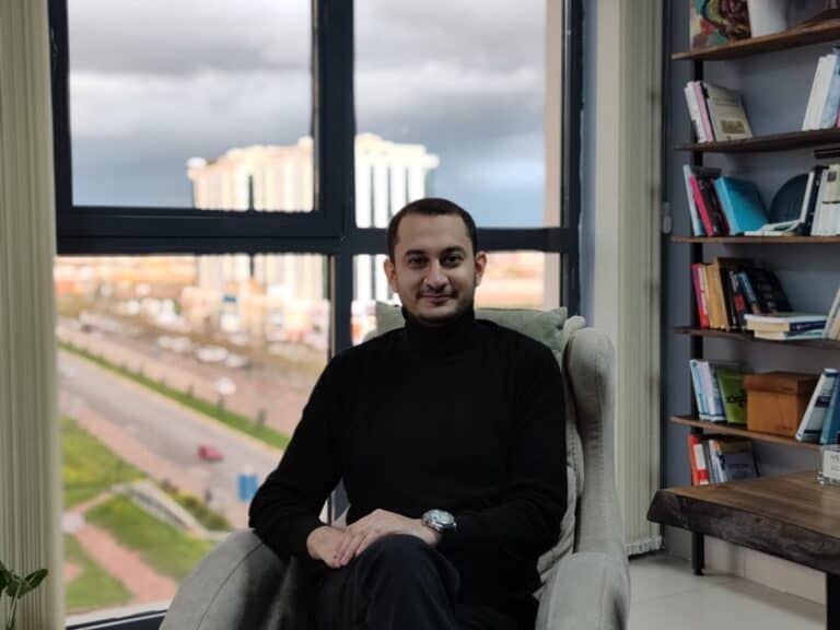 Klinik Psikolog Faruk Cesur, Şanlıurfa’da Bilimsel Temelli Psikolojik Destek Hizmetlerini Yaygınlaştırıyor