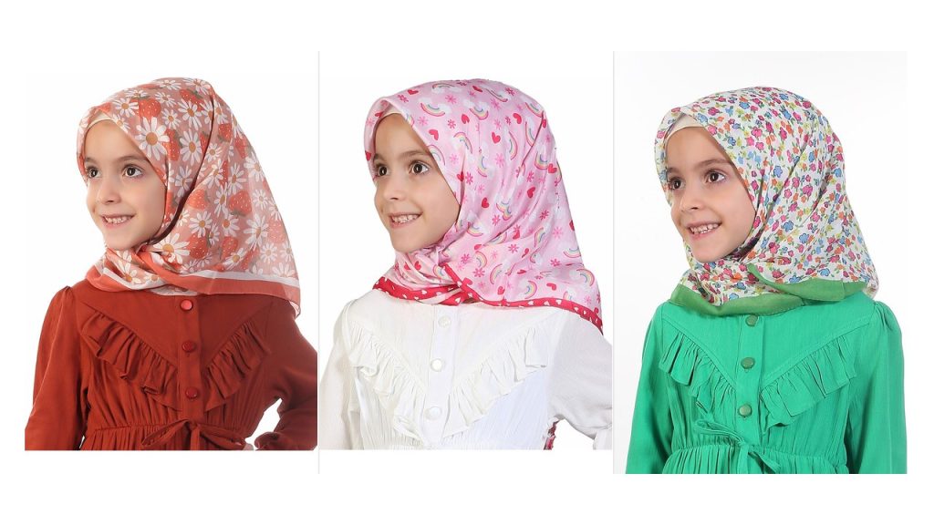 Çocuk Başörtüsü Seçiminde Kumaş ve Desen Nasıl Belirlenir?