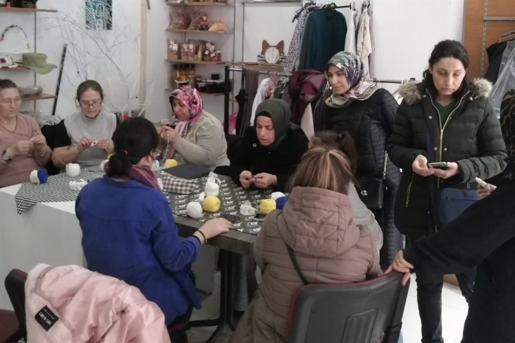 İzmit’te evden iş imkanı ile kadınlara ‘Çınar’ desteği