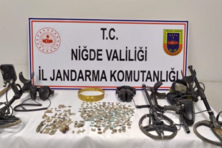 Niğde’de Bahçeli Kasabasında tarihi eser operasyonu